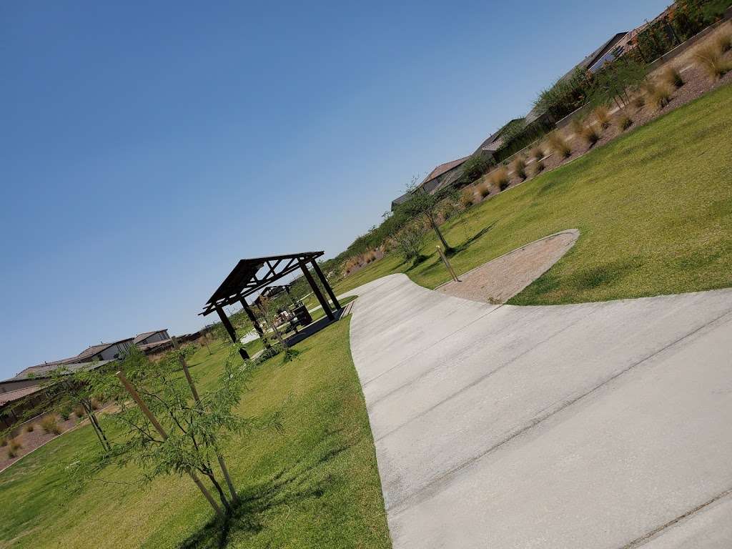 The Meadows at Camino á Lago North-South Wash Greenbelt | Peoria, AZ 85383, USA