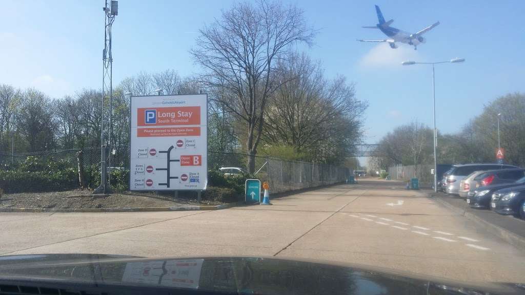 Gatwick airport Parking | Horley, Gatwick RH6 0LL, UK