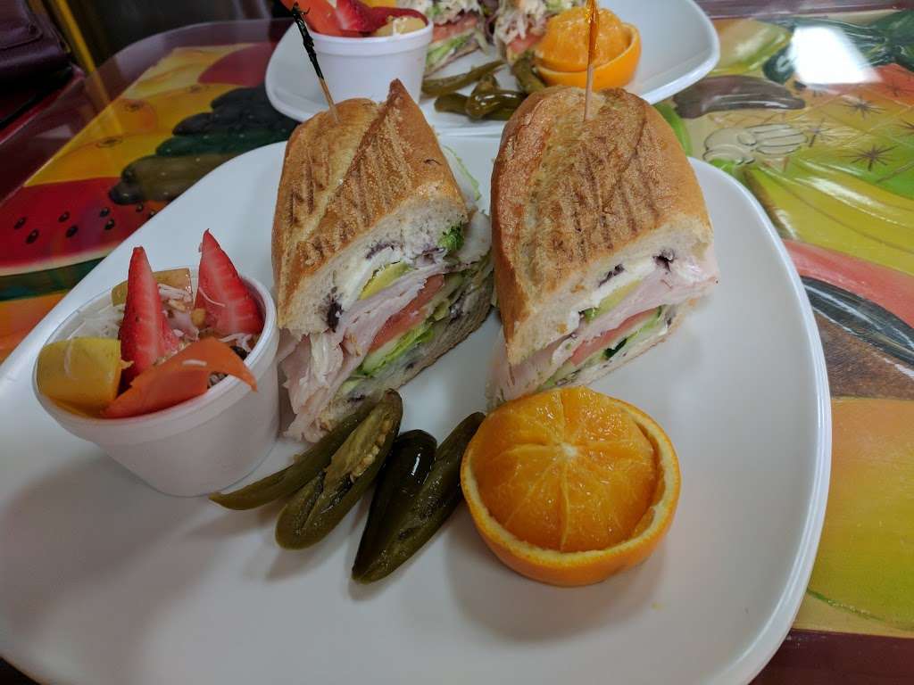 Mateo's Ice Cream & Fruit Bars in 4929 Sepulveda Blvd, Los Angeles, CA