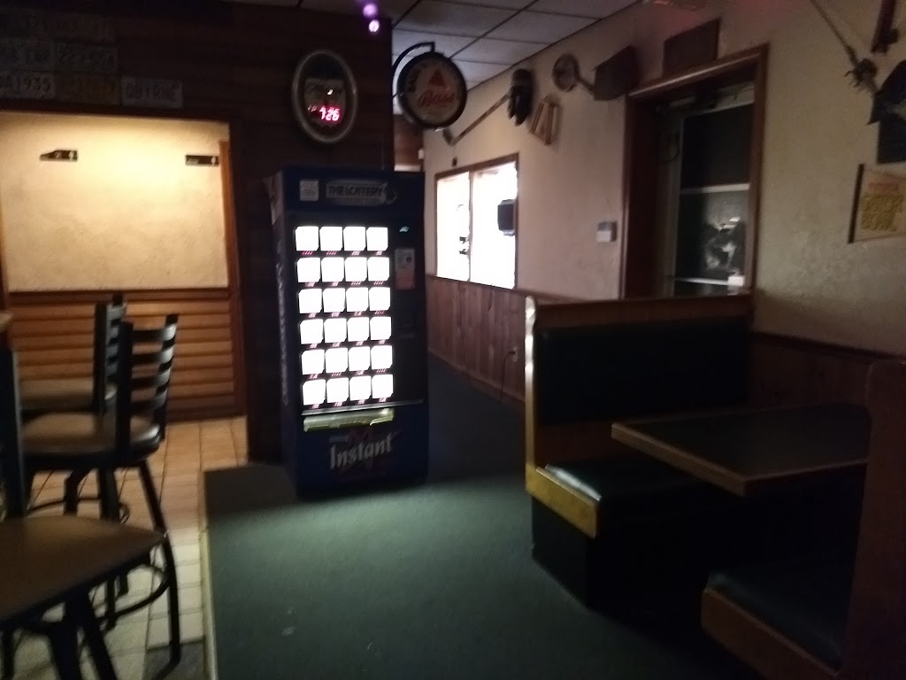 Oak Lounge | 810 N Montello St, Brockton, MA 02301, USA | Phone: (508) 580-8880