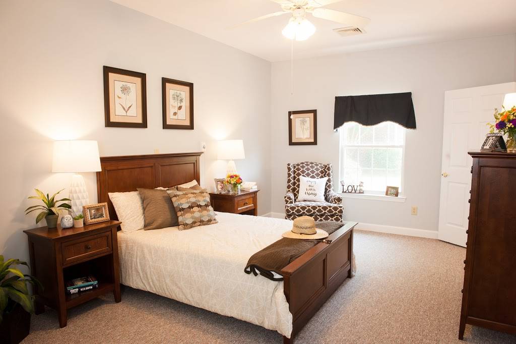 Commonwealth Senior Living at Kilmarnock | 460 S Main St, Kilmarnock, VA 22482 | Phone: (804) 435-9896