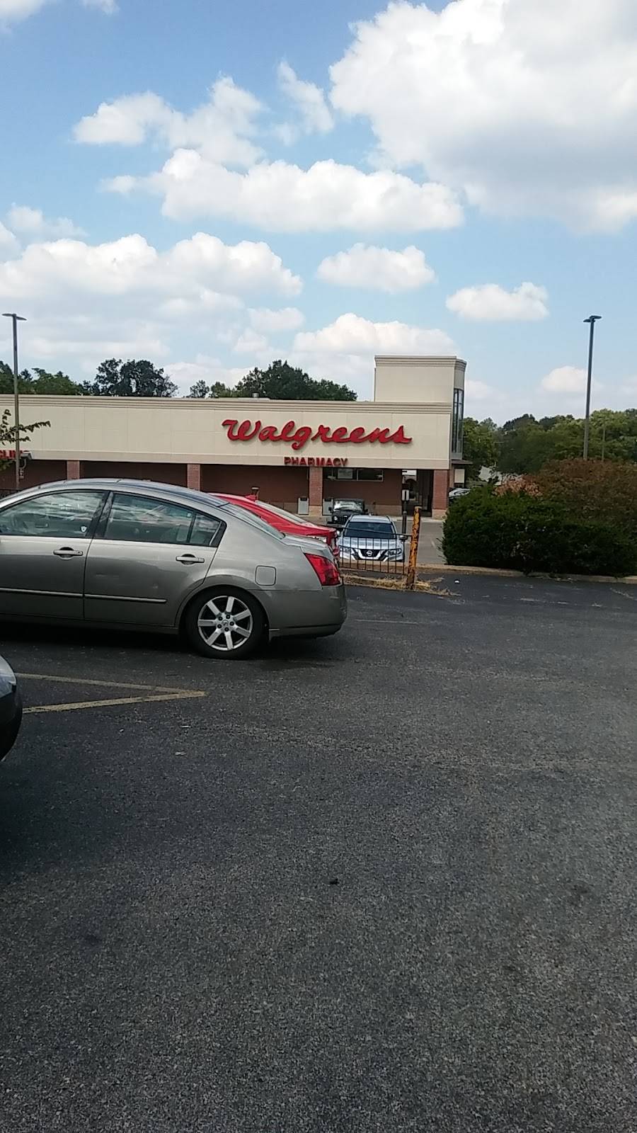 Walgreens | 441 N Kirkwood Rd, Kirkwood, MO 63122, USA | Phone: (314) 965-7944