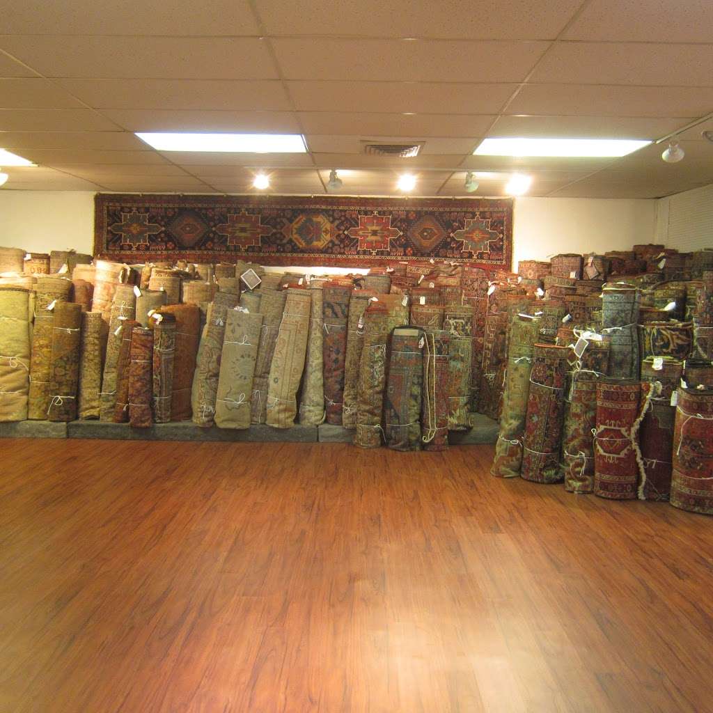 Aliloo and Son Rug Gallery | 11 S Madison St, Middleburg, VA 20117, USA | Phone: (540) 687-3048