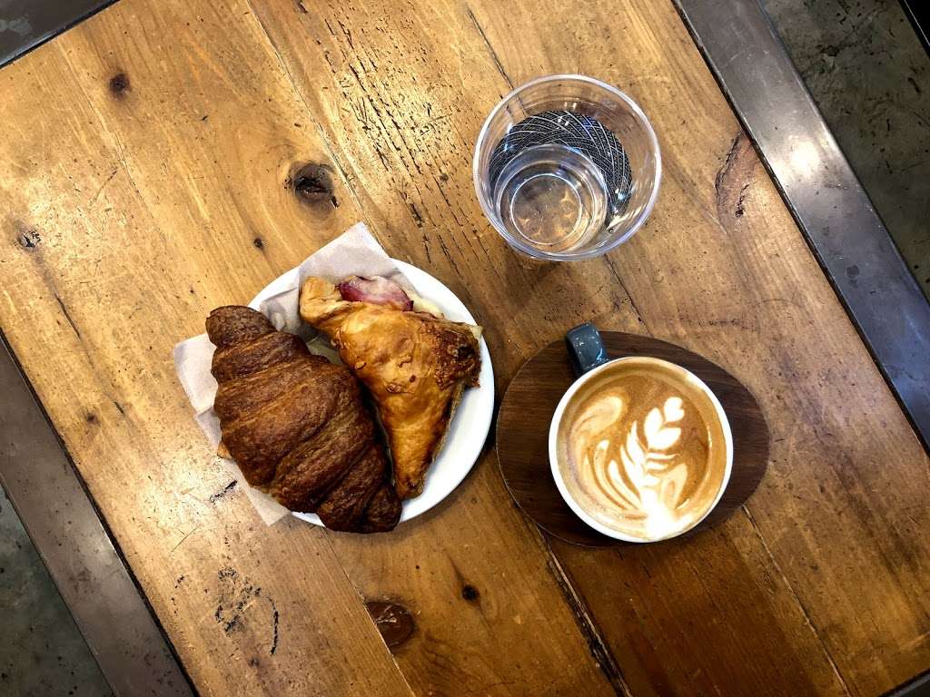 Coffee Commissary | 6087 Sunset Blvd, Los Angeles, CA 90028, USA