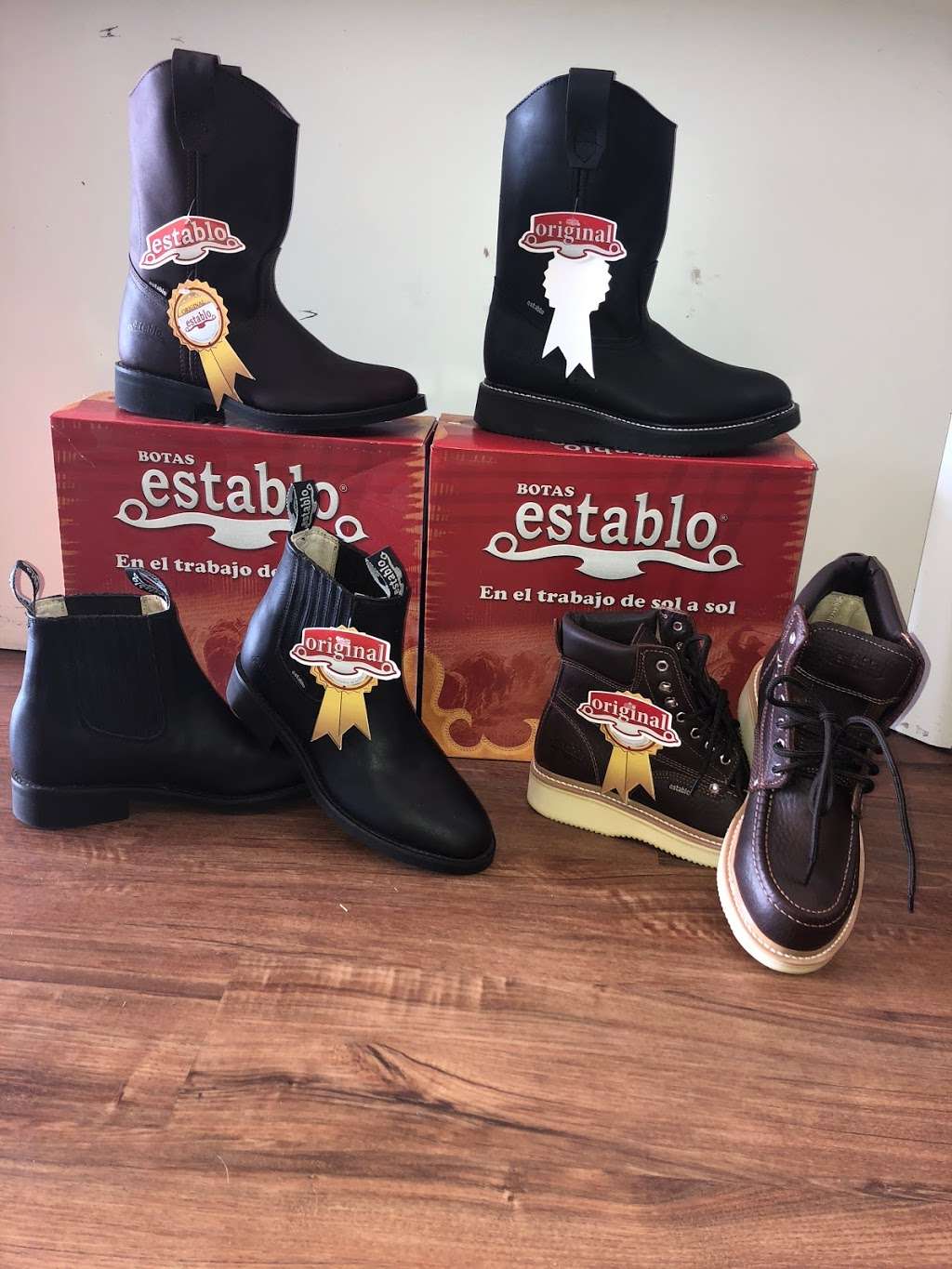 El Texano Boots | 1820, 8714 E Ave T suite e, Littlerock, CA 93543, USA | Phone: (661) 478-9618