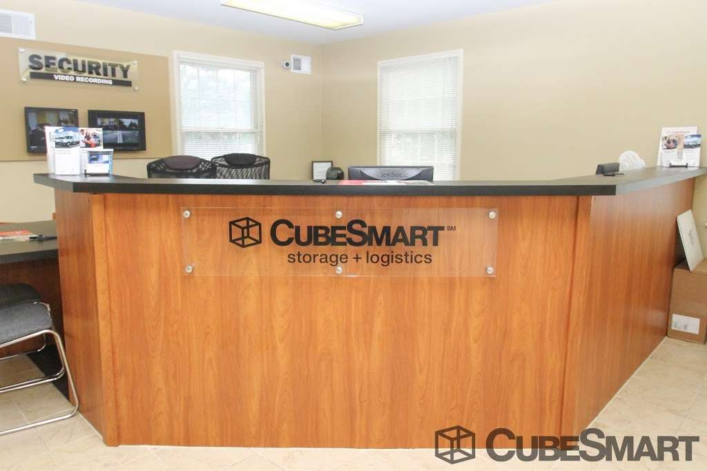 CubeSmart Self Storage | 242 S Salem St, Randolph, NJ 07869 | Phone: (973) 989-7722