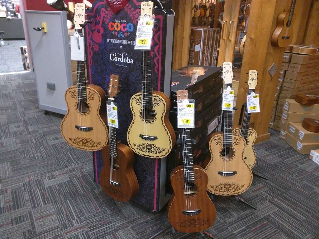 Guitar Center | 2100 NJ-38, Cherry Hill, NJ 08002, USA | Phone: (856) 755-9511