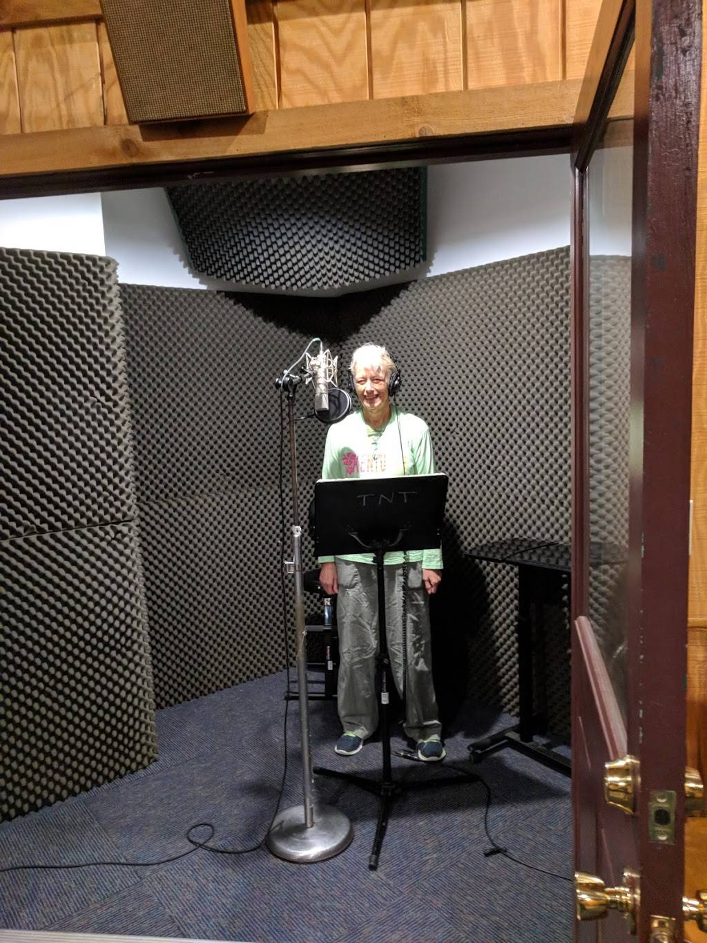 TNT Productions, Inc. | 6303 Fern Valley Pass, Louisville, KY 40228, USA | Phone: (502) 964-9616