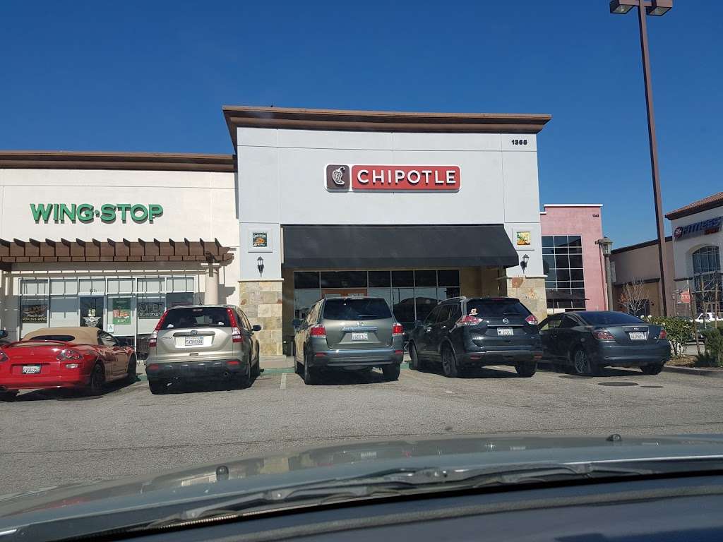 Chipotle Mexican Grill | 1365 E Gladstone St #700, Glendora, CA 91740 | Phone: (909) 592-7063