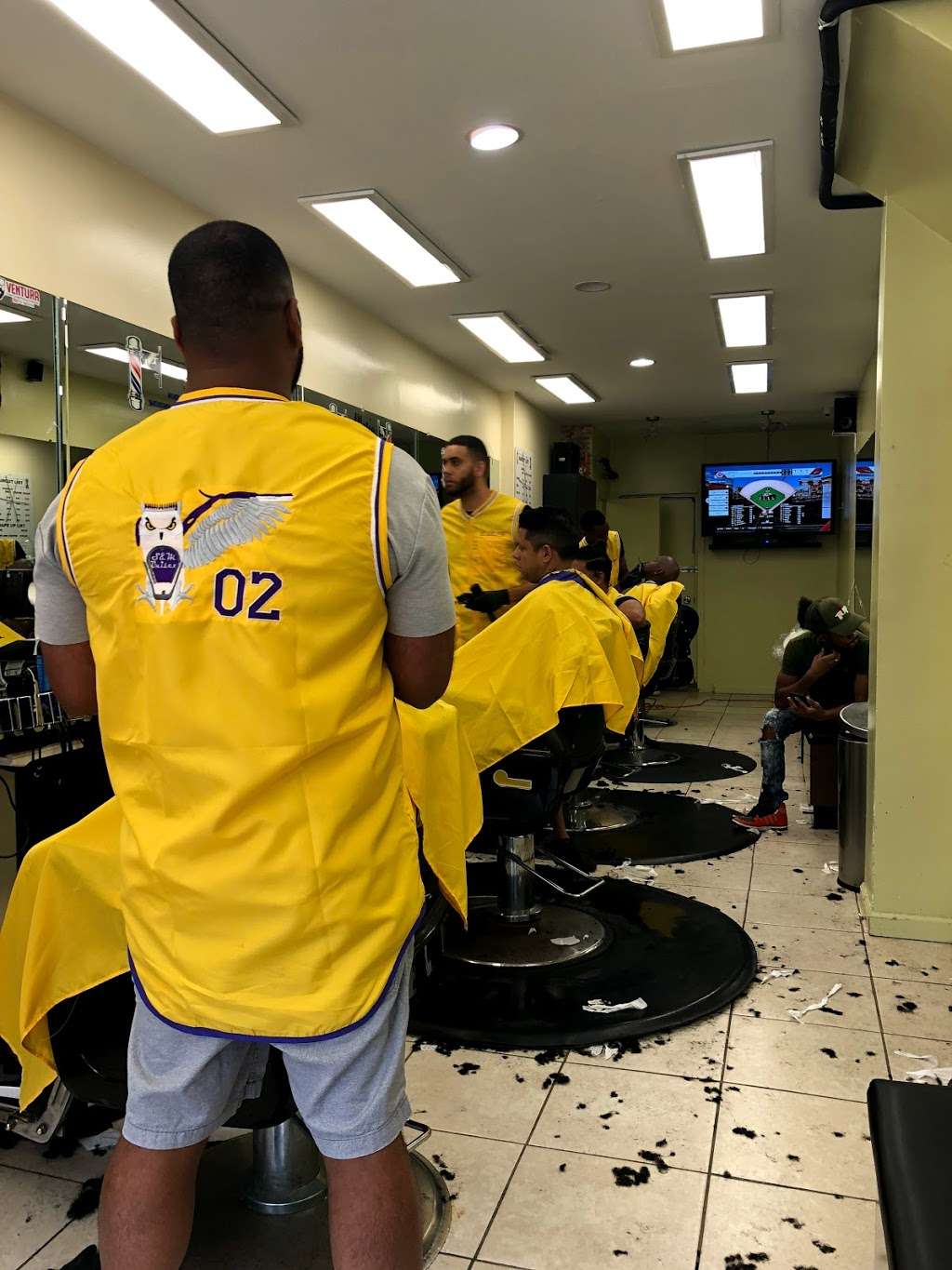 S&M Unisex Barber Shop | 2450 Williamsbridge Rd, The Bronx, NY 10469, USA | Phone: (646) 353-0104