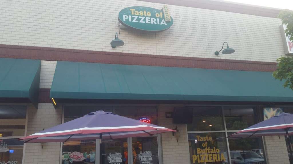 Taste of Buffalo Pizzeria | 9610 Sherrill Estates Rd B, Huntersville, NC 28078, USA | Phone: (704) 439-0546
