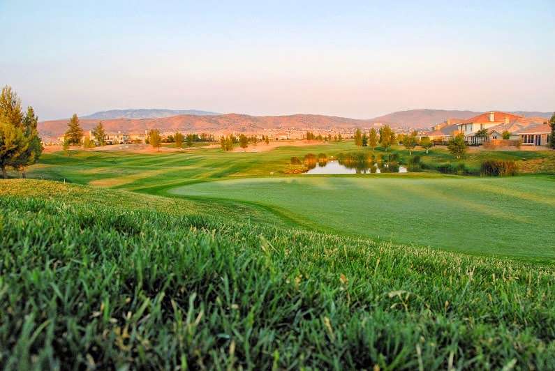 Rancho Vista Golf Course | 3905 Club Rancho Dr, Palmdale, CA 93551 | Phone: (661) 272-9903