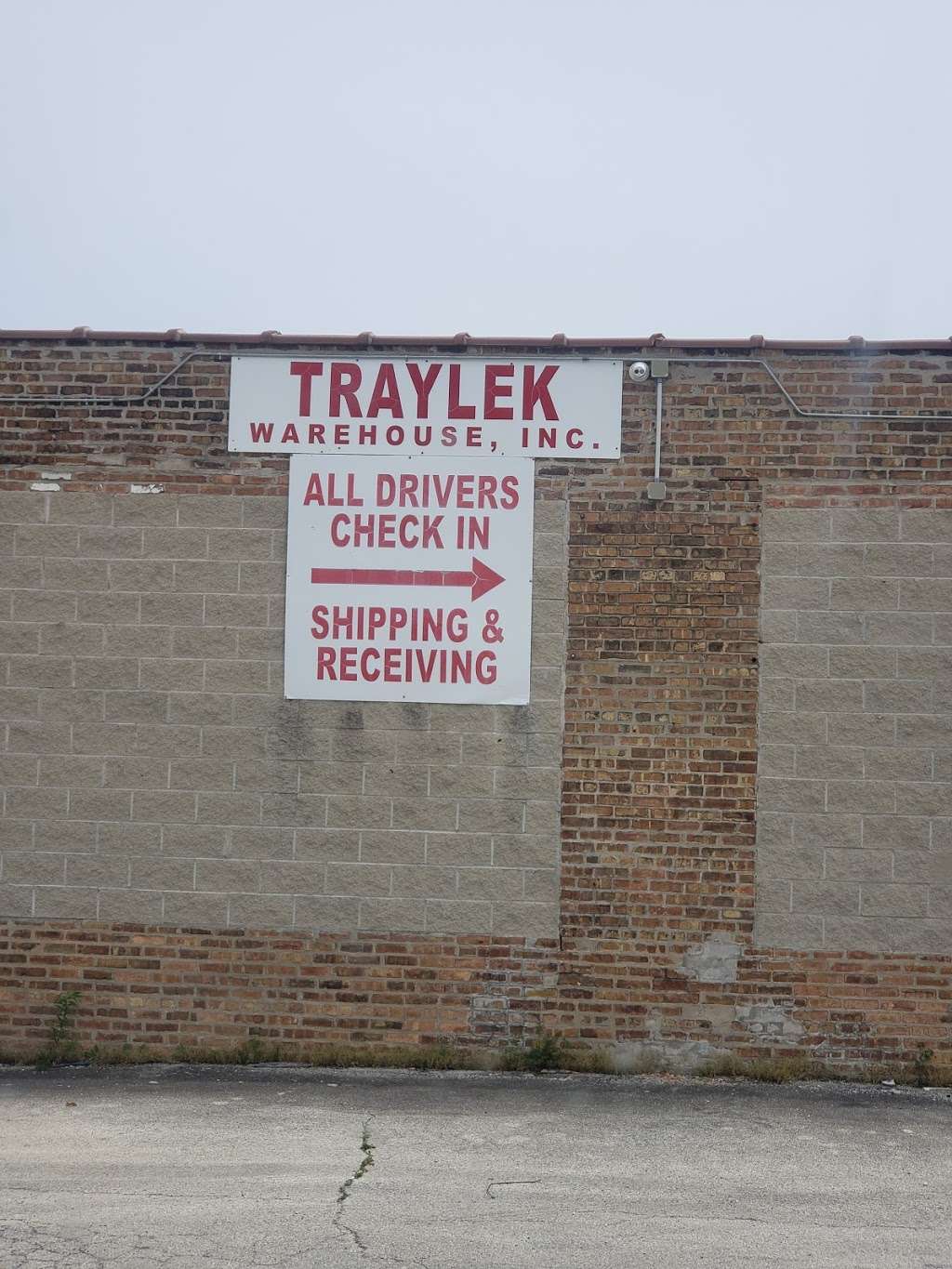 Traylek Warehouse (Truck Entrance) | 6501 W 65th St, Bedford Park, IL 60638, USA