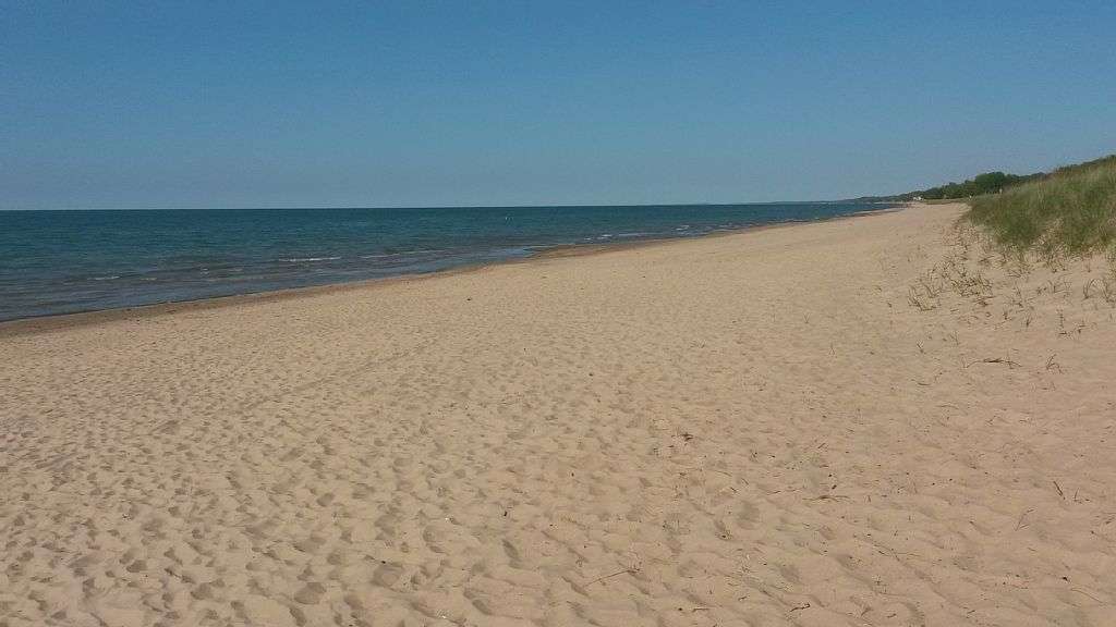 Paradise Rentals | 107 Beachwalk Ln, Michigan City, IN 46360 | Phone: (309) 660-3419