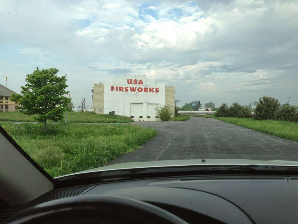 USA Fireworks | 7800 Records Street A, Indianapolis, IN 46226 | Phone: (317) 546-8522