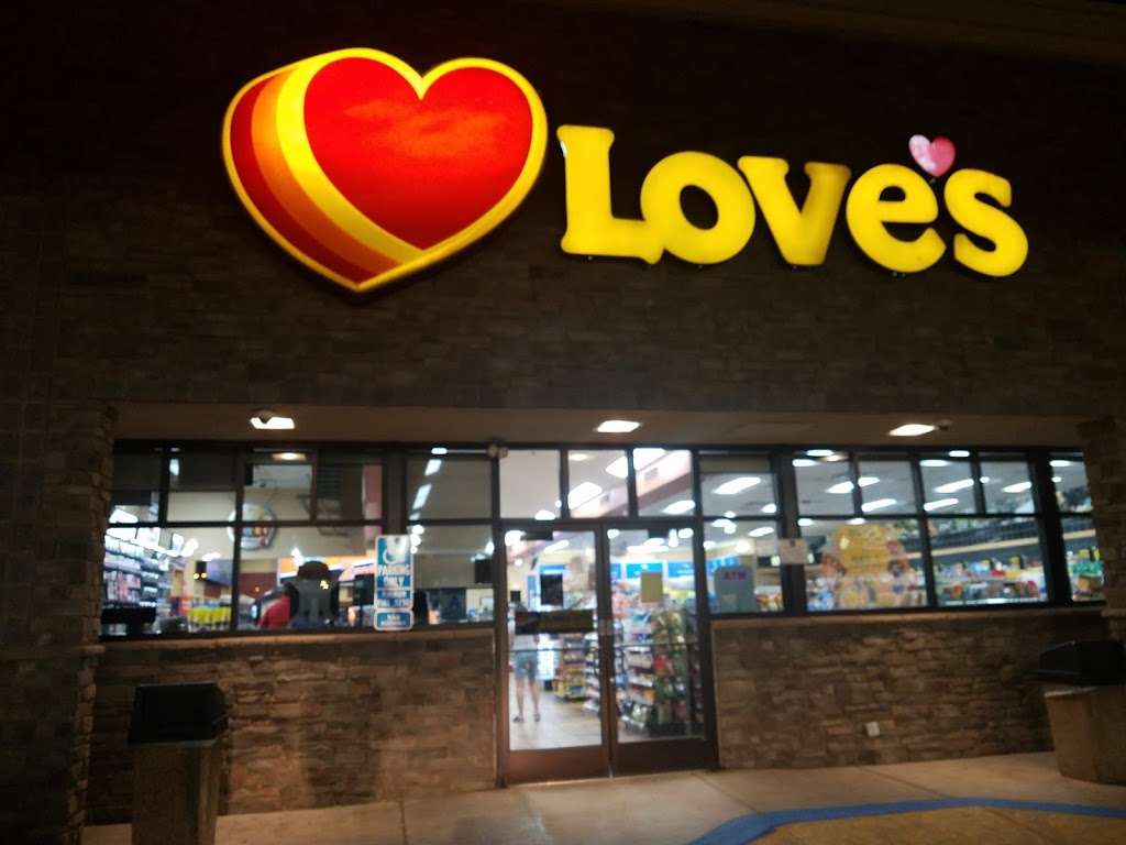 Loves Travel Stop | 2974 Lenwood Rd, Barstow, CA 92311, USA | Phone: (760) 253-4080