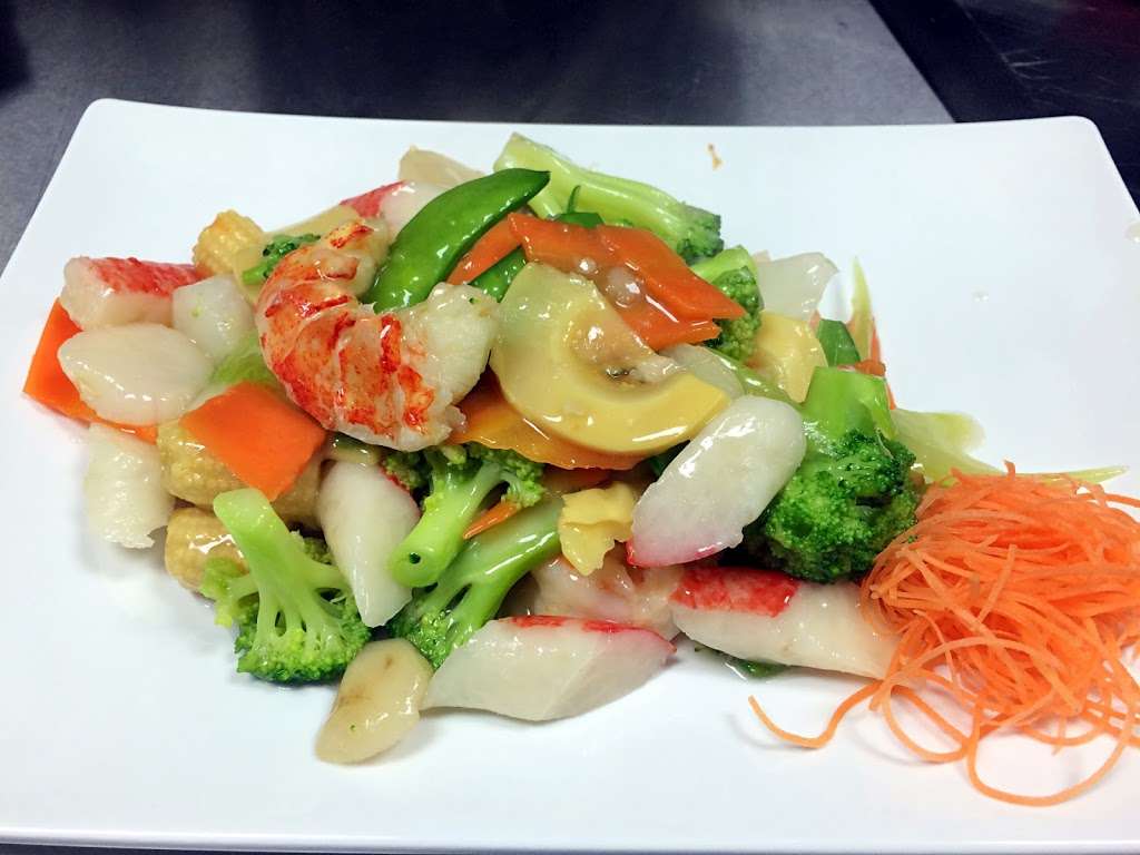 Bamboo Chinese Restaurant | 4800 Smith Valley Rd #1, Greenwood, IN 46142 | Phone: (317) 893-5600