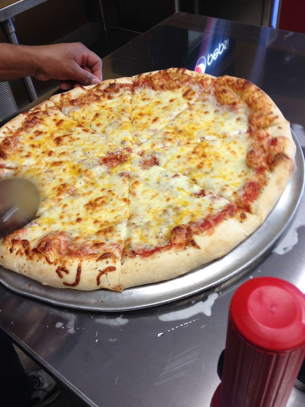 Padrinos Pizza | 13328 Burbank Blvd, Sherman Oaks, CA 91401, USA | Phone: (818) 582-3222