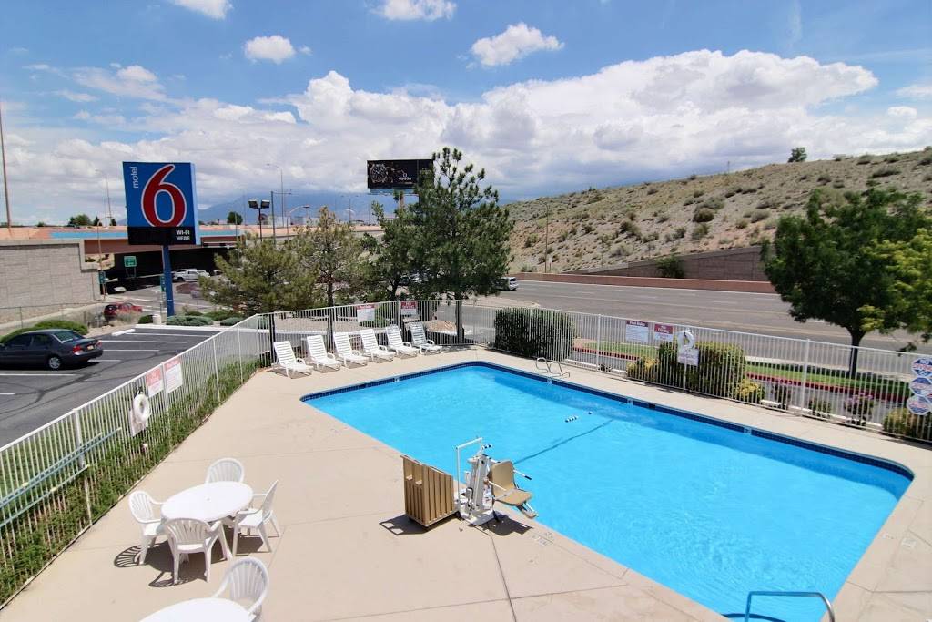 Motel 6 Albuquerque, NM - Midtown | 1701 University Blvd NE, Albuquerque, NM 87102, USA | Phone: (505) 843-9228