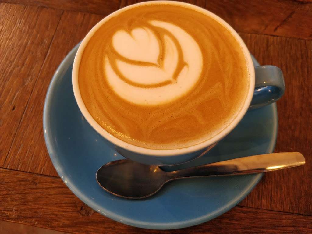 The Common Espresso Bar London | 10 Clapham Park Rd, London SW4 7BB, UK | Phone: 020 8089 3867