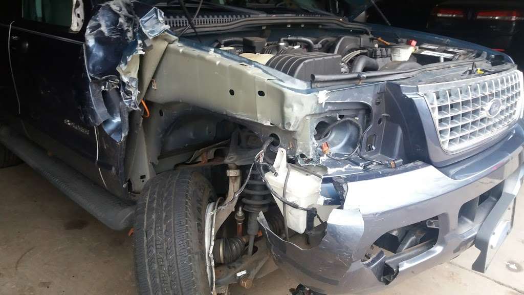 Ecua Auto Collision & Repair | 744 Walnut Ave, Bensalem, PA 19020, USA | Phone: (267) 332-0290