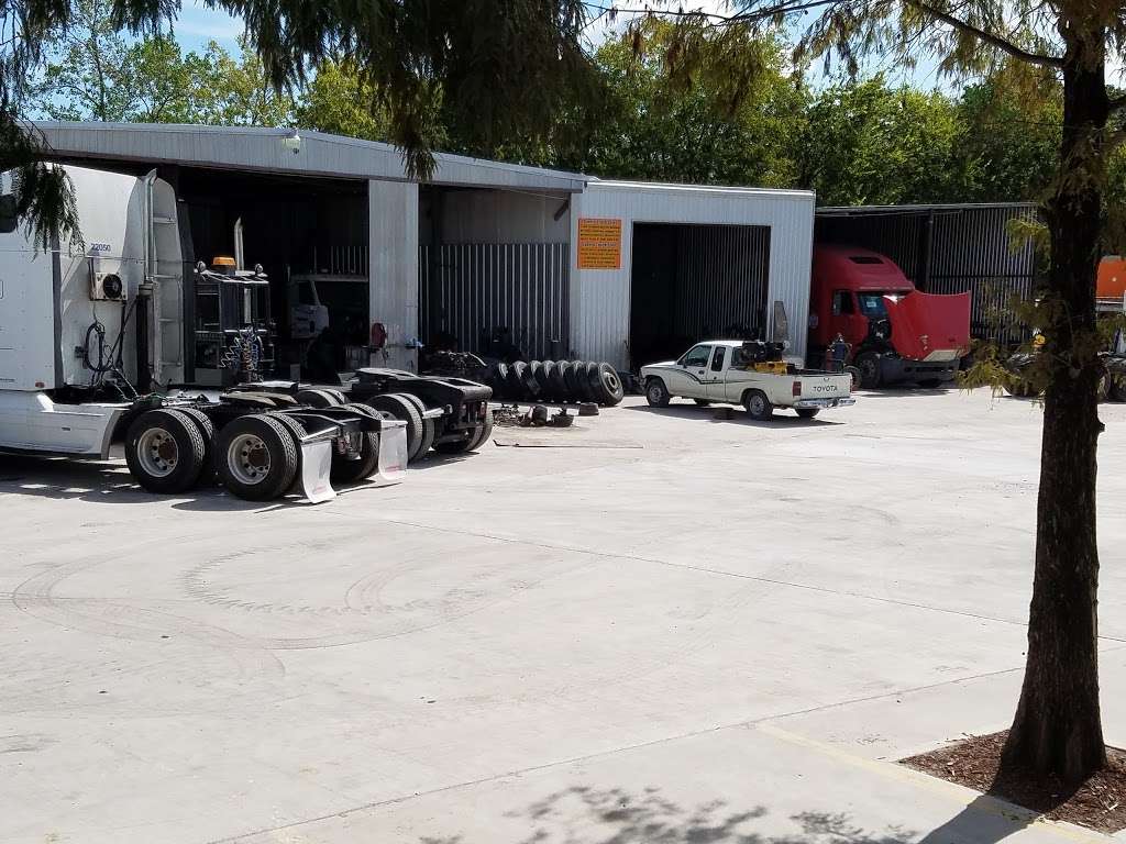 Guerra Truck Sales & Equipment | 12418 Beaumont Hwy, Houston, TX 77049, USA | Phone: (713) 673-0006