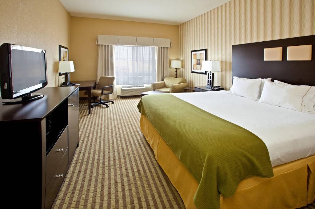 Holiday Inn Express & Suites Richwood - Cincinnati South | 12928 Frogtown Connector Rd, Walton, KY 41094, USA | Phone: (859) 493-0900