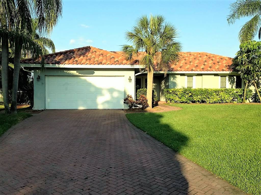 Tropical Paradise Properties | 2096 Massachusetts Ave NE, St. Petersburg, FL 33703, USA | Phone: (914) 527-5947