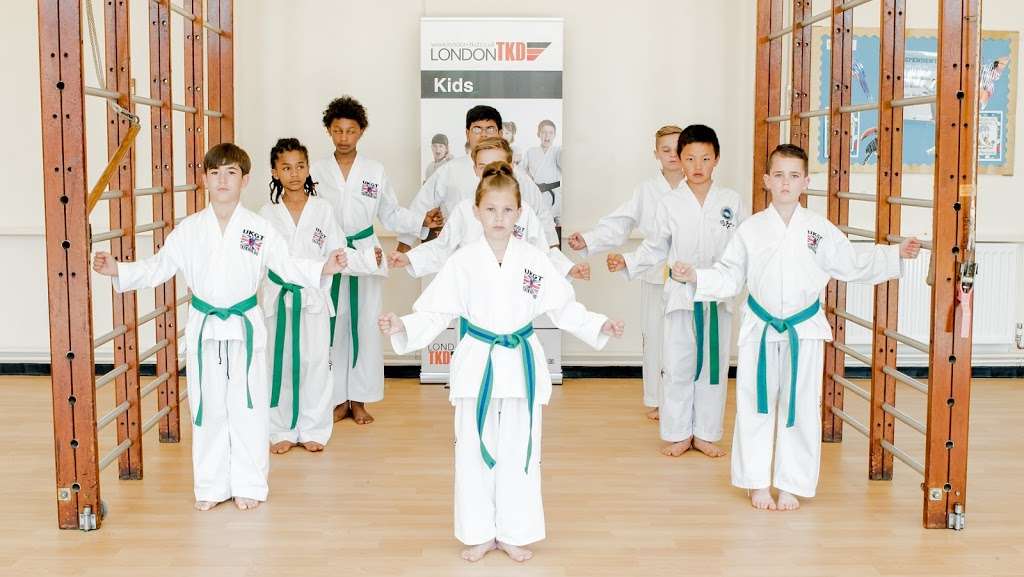 London TKD | London TKD, de Stafford Sports Centre, Burntwood Ln, Caterham CR3 5YX, UK | Phone: 07553 065214