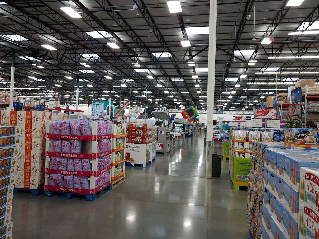 Sams Club | 1050 Ogden Ave, Montgomery, IL 60538 | Phone: (630) 449-1946