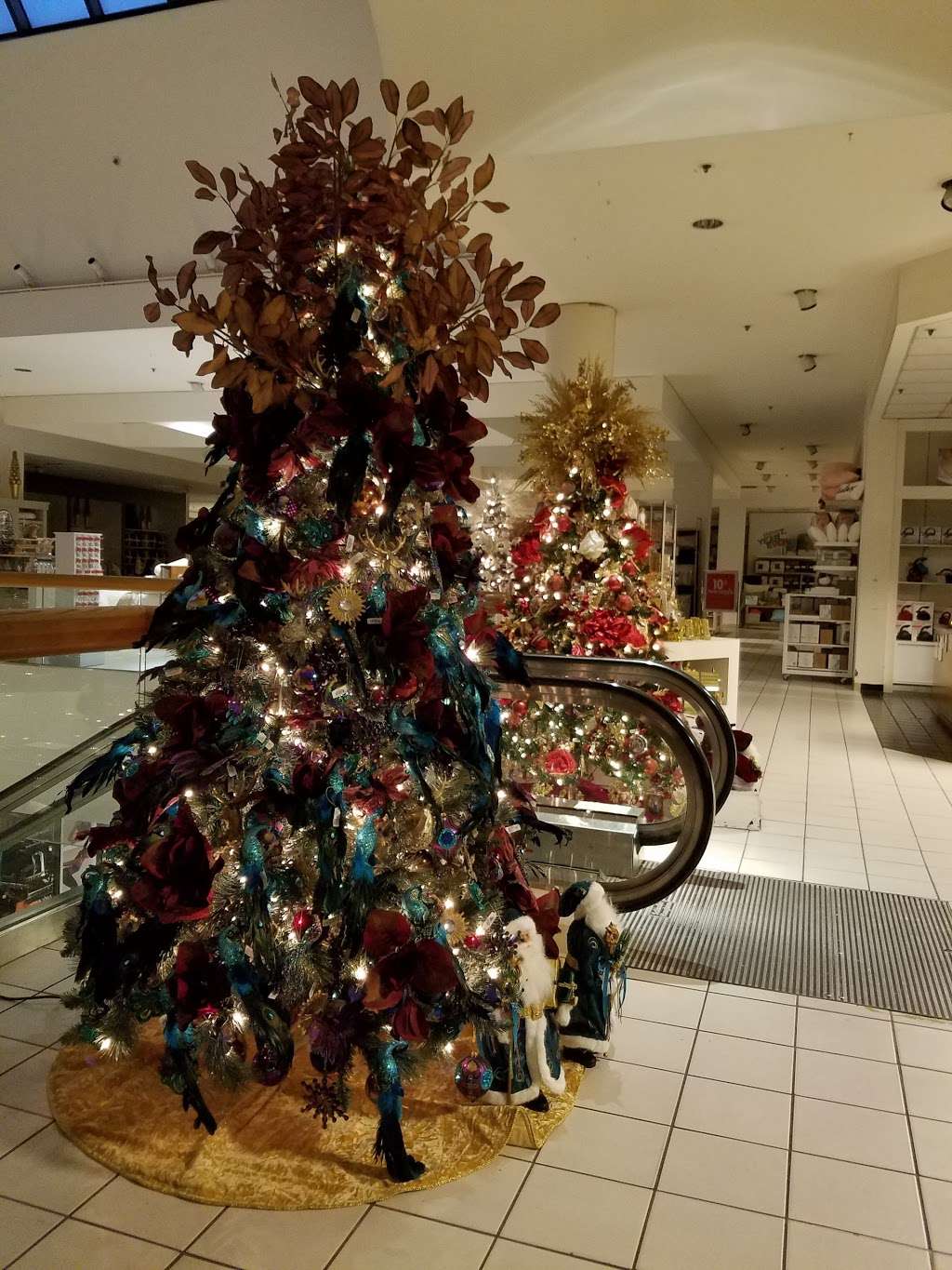 Macys | 220 E Via Rancho Pkwy, Escondido, CA 92025, USA | Phone: (760) 489-2336 Macys | 220 E Via Rancho Pkwy, Escondido, CA 92025, USA | Phone: (760) 489-2336