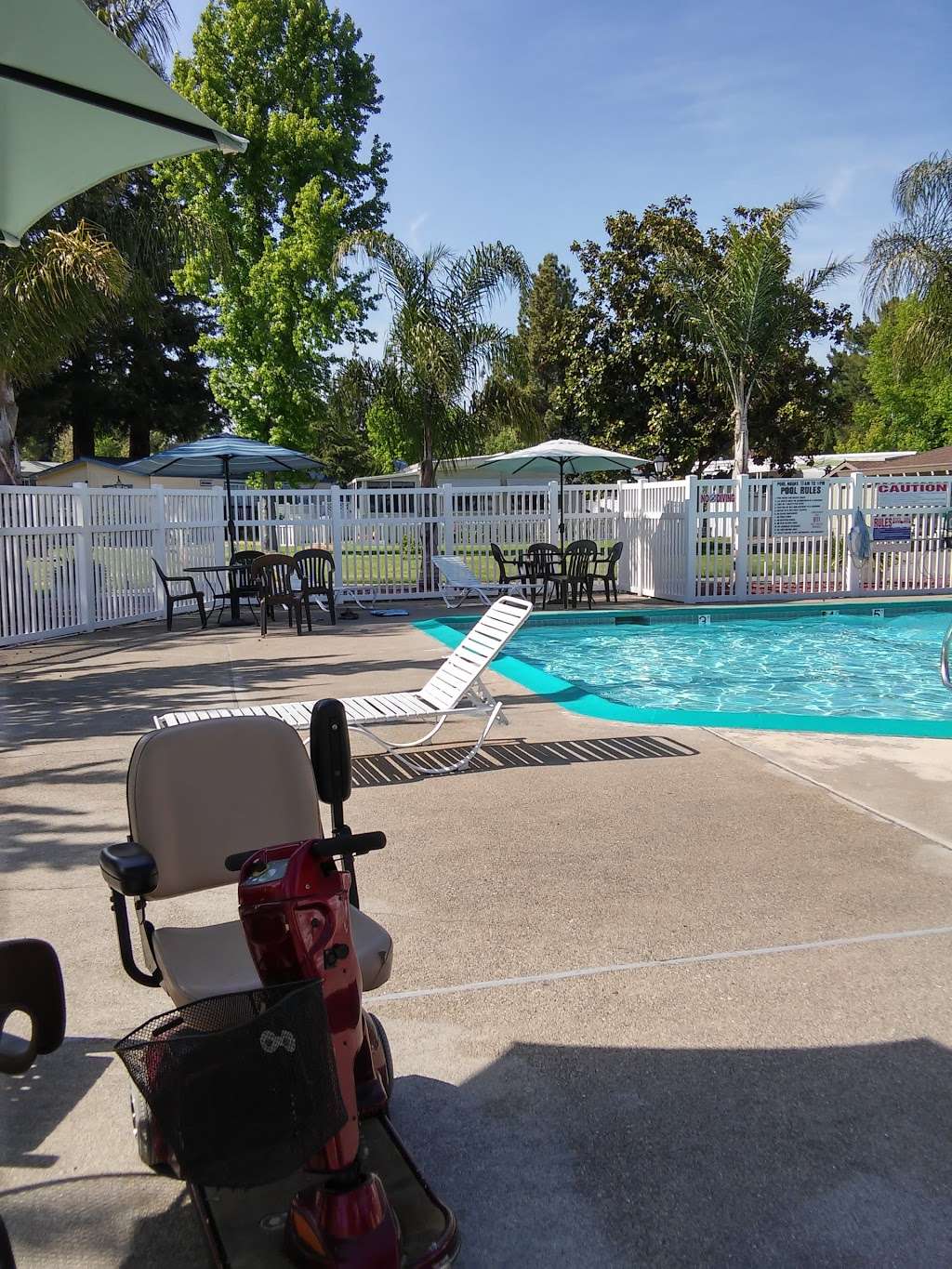 Valley Village | 6401 Country Club Dr, Rohnert Park, CA 94928, USA | Phone: (707) 585-2599