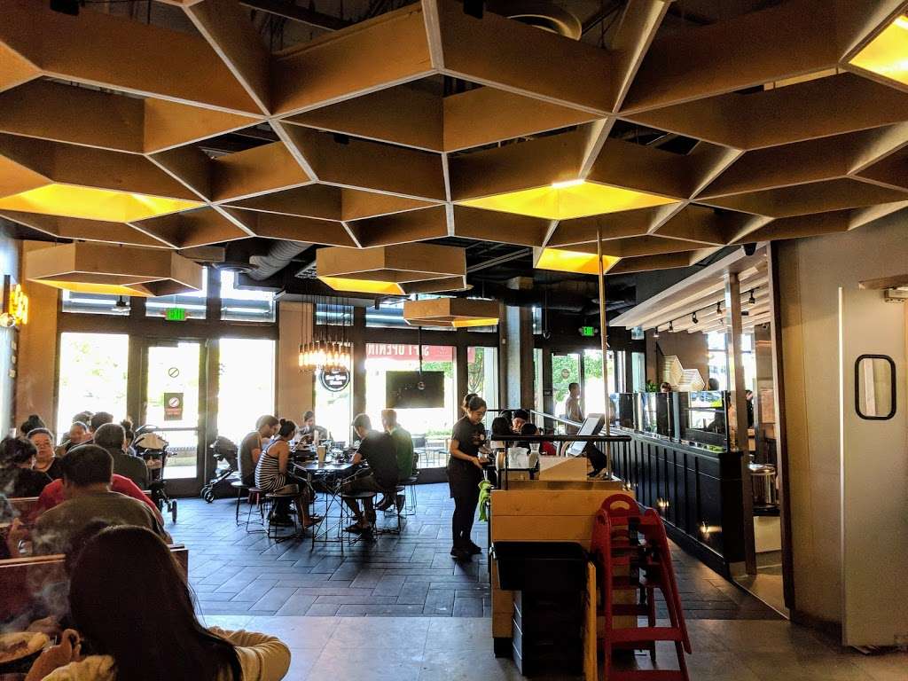 Boiling Point | 19600 Vallco Pkwy, Cupertino, CA 95014, USA | Phone: (408) 273-9088