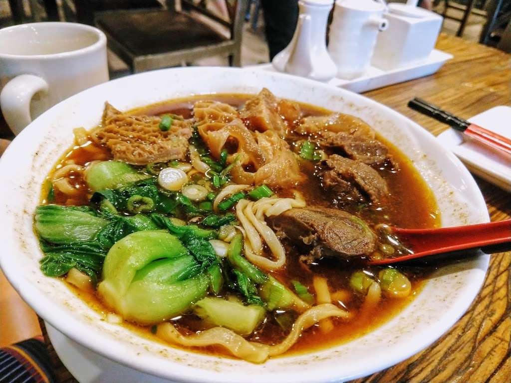 Chef Hung Taiwanese Beef Noodle | 2710 Alton Pkwy #117, Irvine, CA 92606, USA | Phone: (949) 756-0088