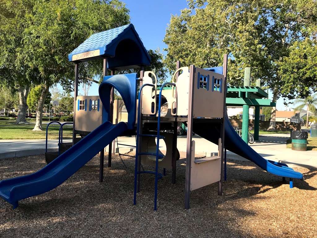 Maple Grove Park South | 6220 Orangewood Ave, Cypress, CA 90630 | Phone: (714) 229-6780