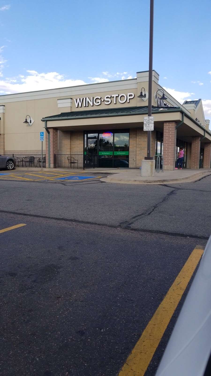 Wingstop | 5125 Chambers Rd c, Denver, CO 80239, USA | Phone: (303) 576-9479