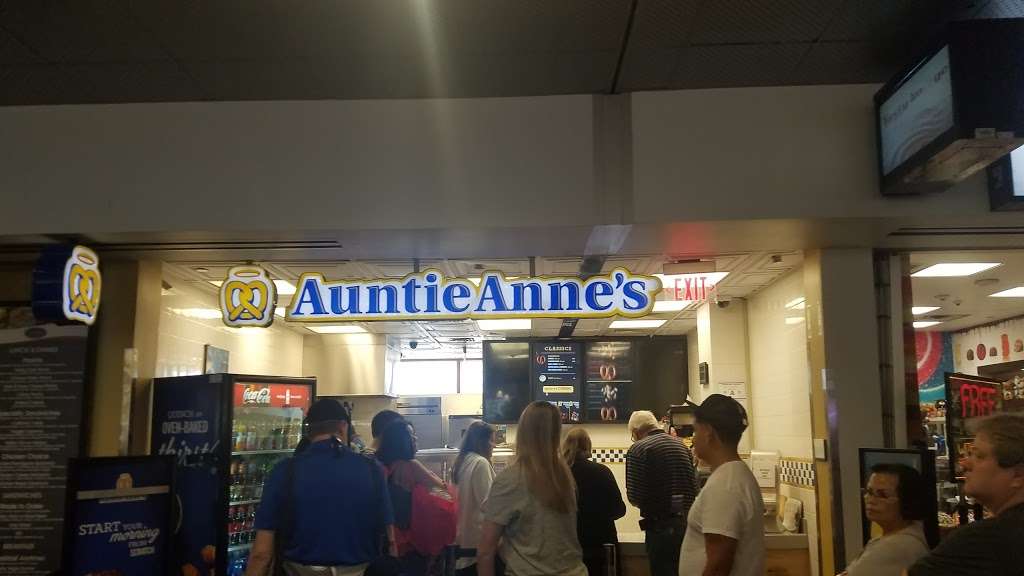 Auntie Annes | 5757 Wayne Newton Blvd Terminal C, Gate E-12, Las Vegas, NV 89119, USA | Phone: (702) 261-7052