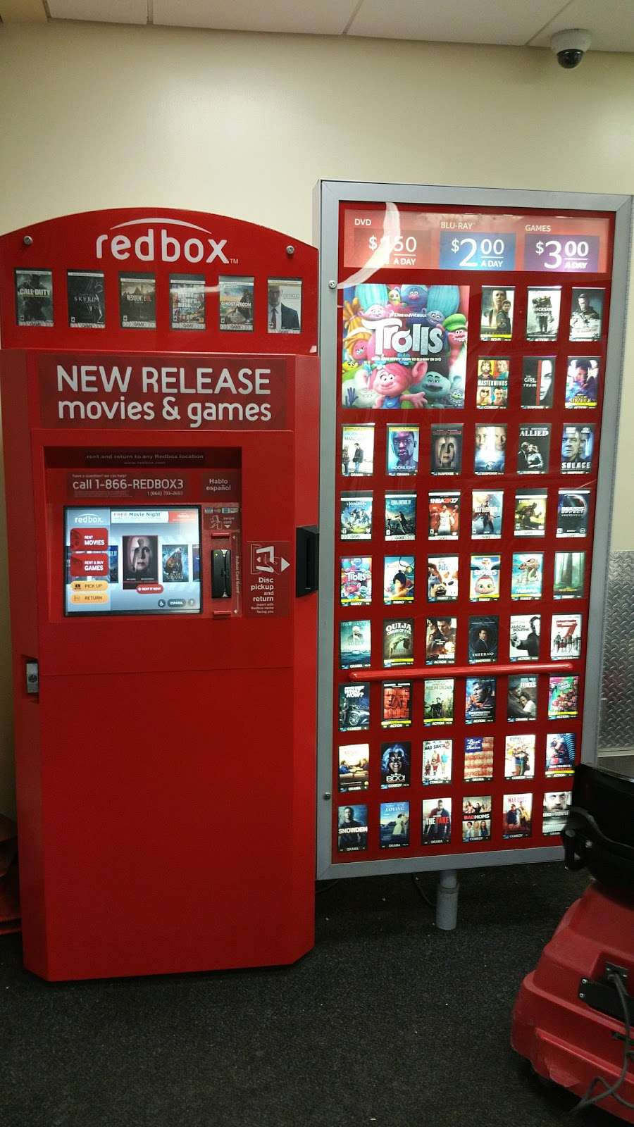 Redbox | 8700 E 63rd St, Kansas City, MO 64133 | Phone: (866) 733-2693