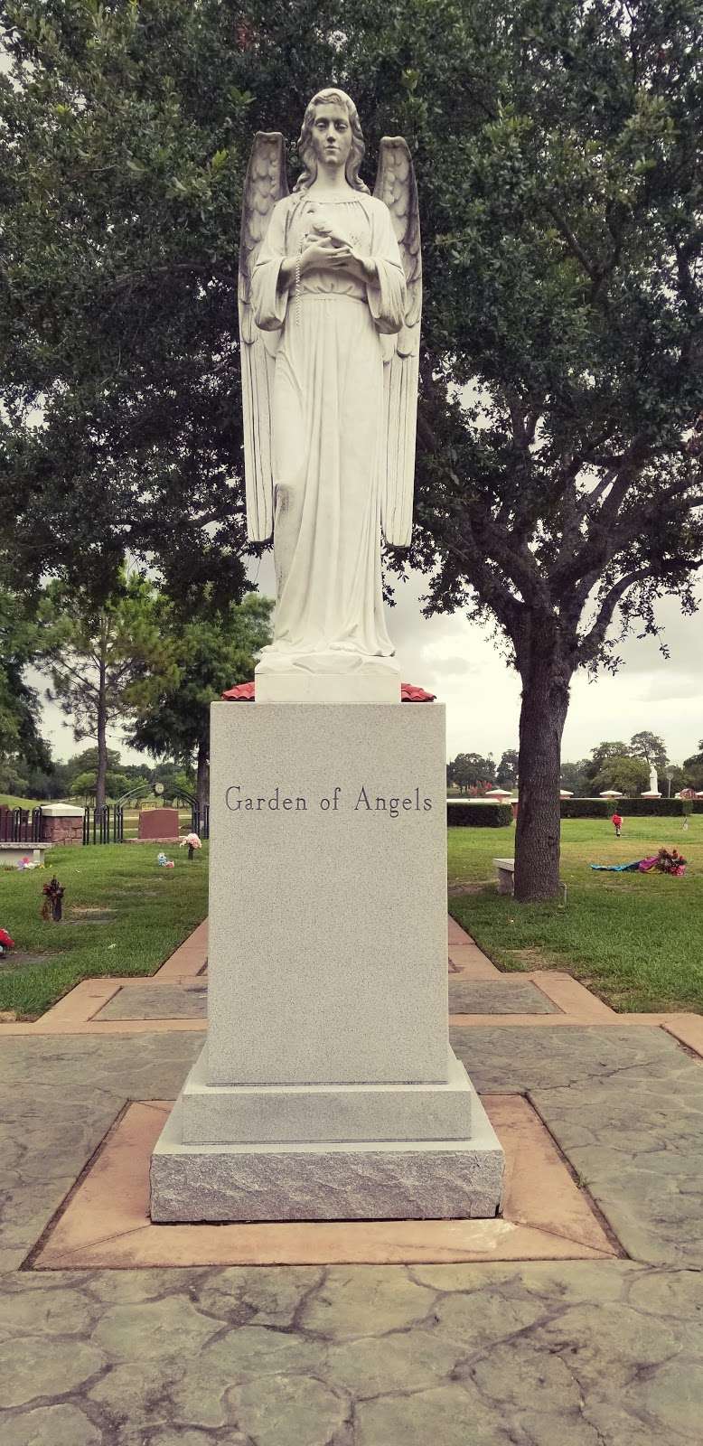 Forest Park Cemetery (Entrance) | Houston, TX 77023, USA