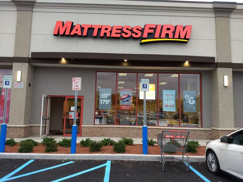 Mattress Firm Yorktown Heights | 3333 Crompond Rd, Yorktown Heights, NY 10598 | Phone: (914) 402-2033