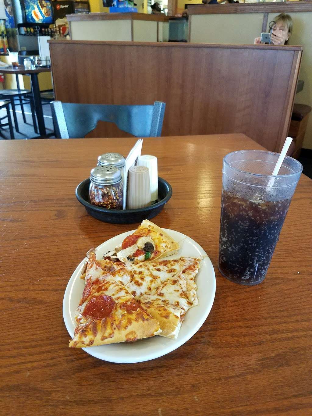 Pizza Hut | 1500 Beville Rd Ste 102, Daytona Beach, FL 32114, USA | Phone: (386) 239-0700