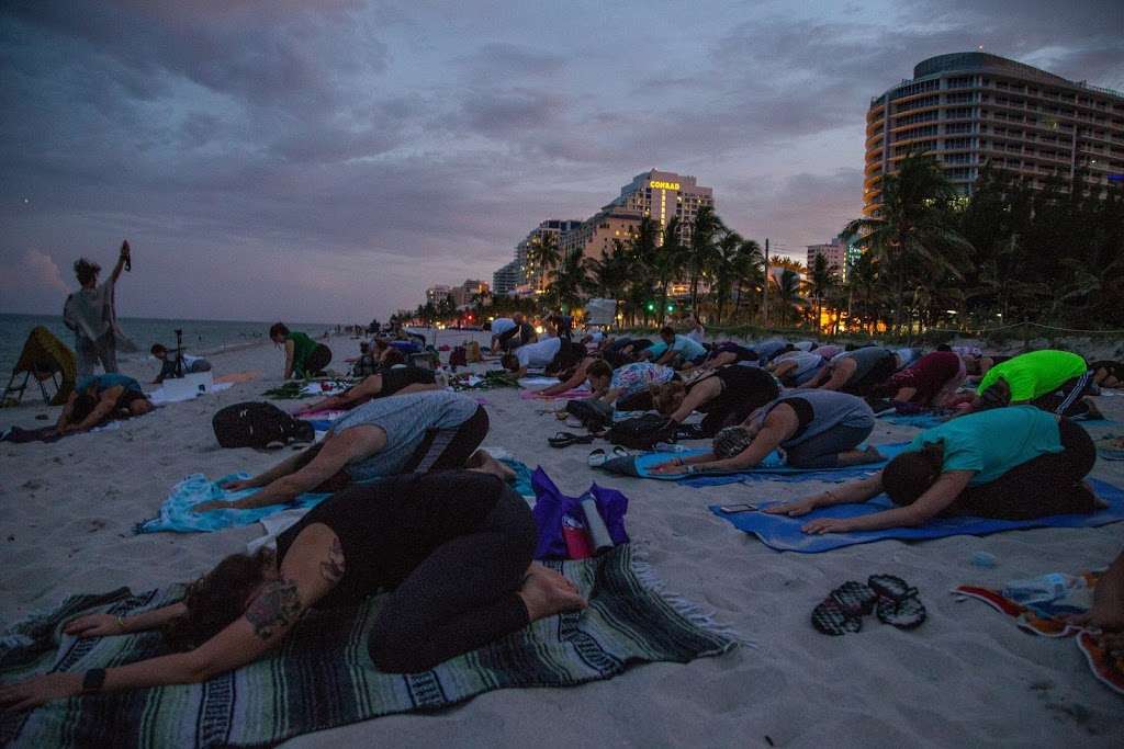 Fort Lauderdale Beach Yoga & Fitness by Donation | 870 N Fort Lauderdale Beach Blvd, Fort Lauderdale, FL 33304, USA | Phone: (954) 609-9074