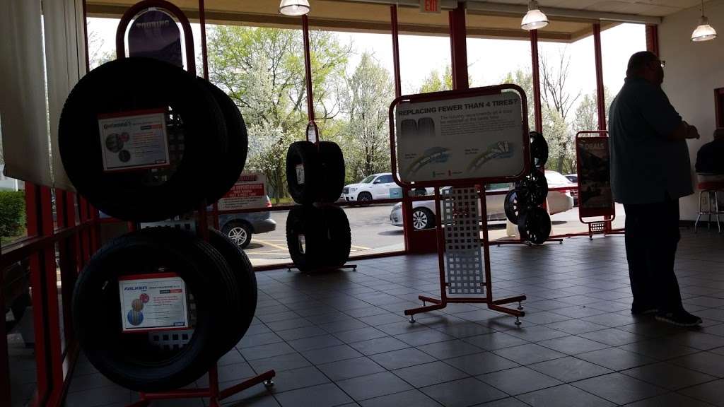 Discount Tire | 2445 Augusta Way, Aurora, IL 60506, USA | Phone: (630) 907-9720