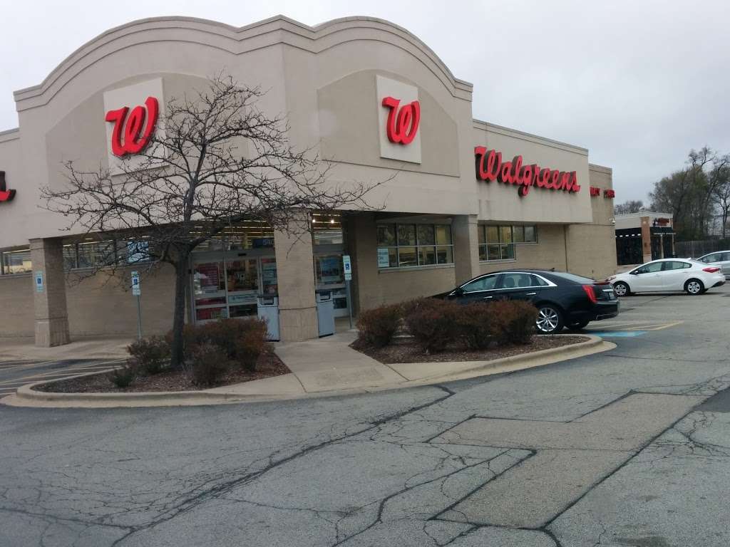 Walgreens | 540 N Schmale Rd, Carol Stream, IL 60188, USA | Phone: (630) 933-9558