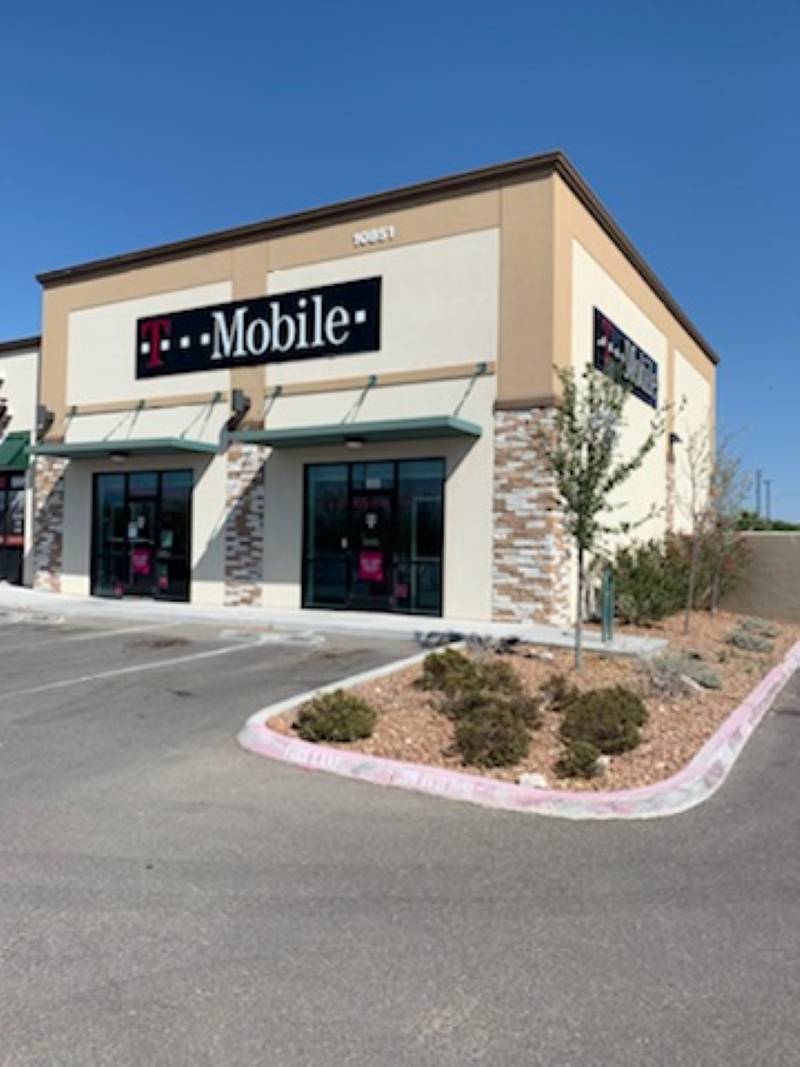 T-Mobile | 10851 Gateway S Blvd #800, El Paso, TX 79934, USA | Phone: (915) 613-1025
