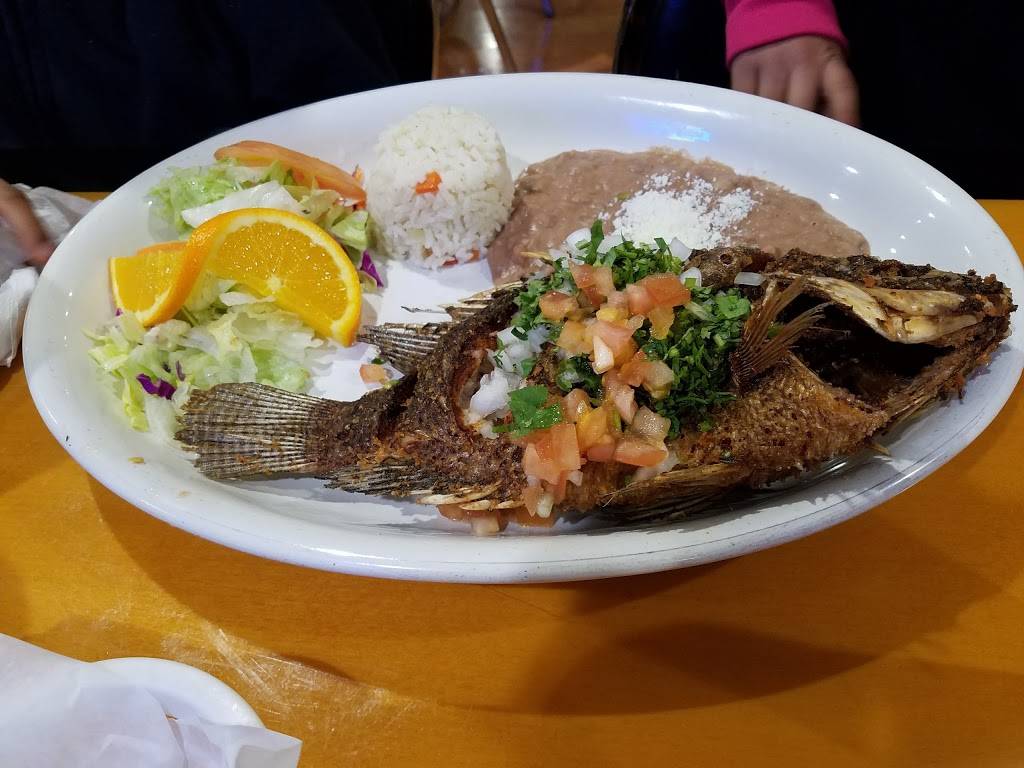 Mariscos Perlas Del Mar Mexican & Seafood Restaurant | 12158 Brookhurst St, Garden Grove, CA 92840, USA | Phone: (714) 530-3555