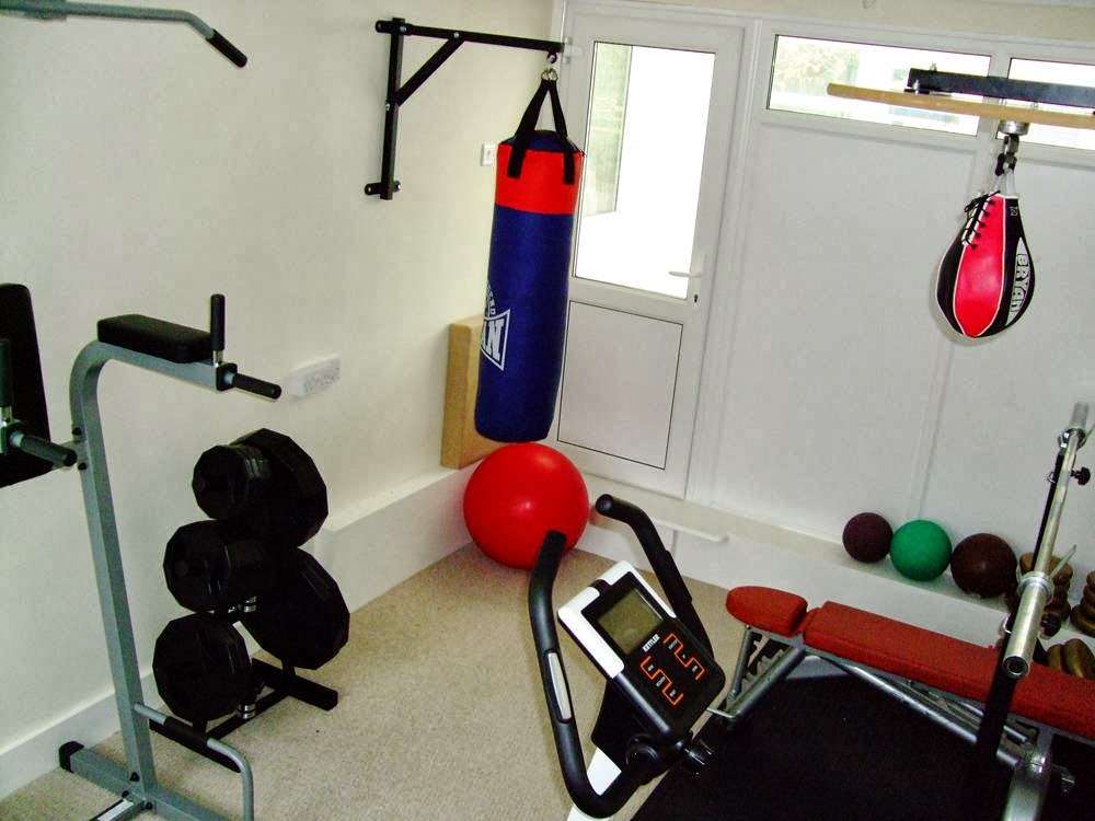 ALEXANDER FITNESS | Rookesley Rd, Orpington BR5 4HJ, UK | Phone: 07546 476507