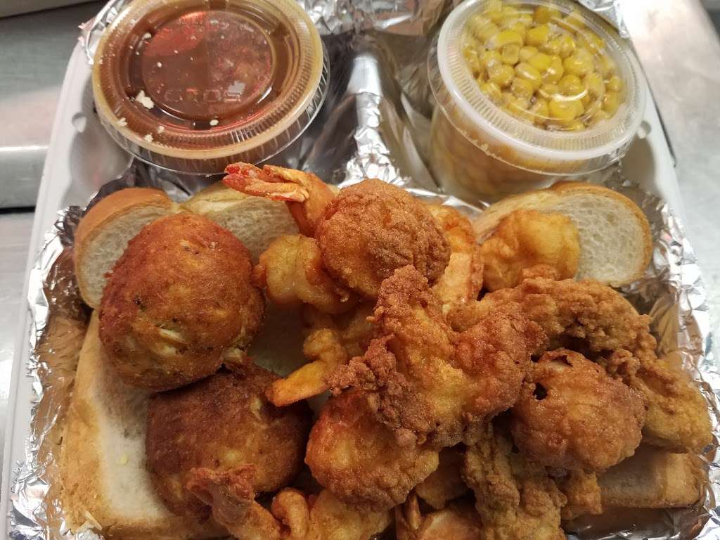 Five Star Seafood carry out | 5408 Southern Maryland Blvd #12, Lothian, MD 20711, USA | Phone: (240) 892-2215