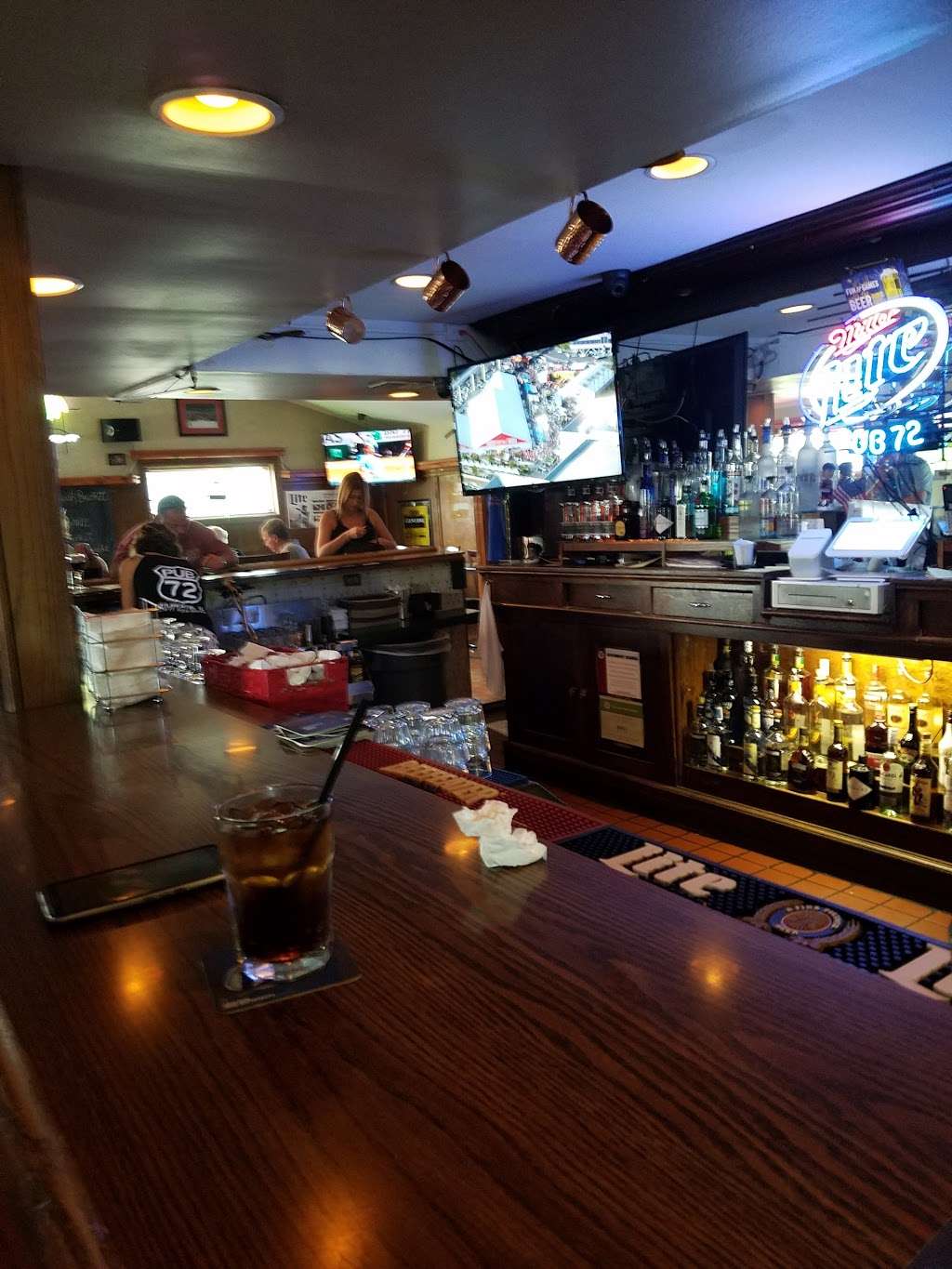 Pub 72 | 38 E Higgins Rd, Gilberts, IL 60136 | Phone: (847) 426-6655