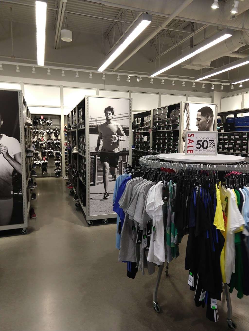 adidas outlet locations